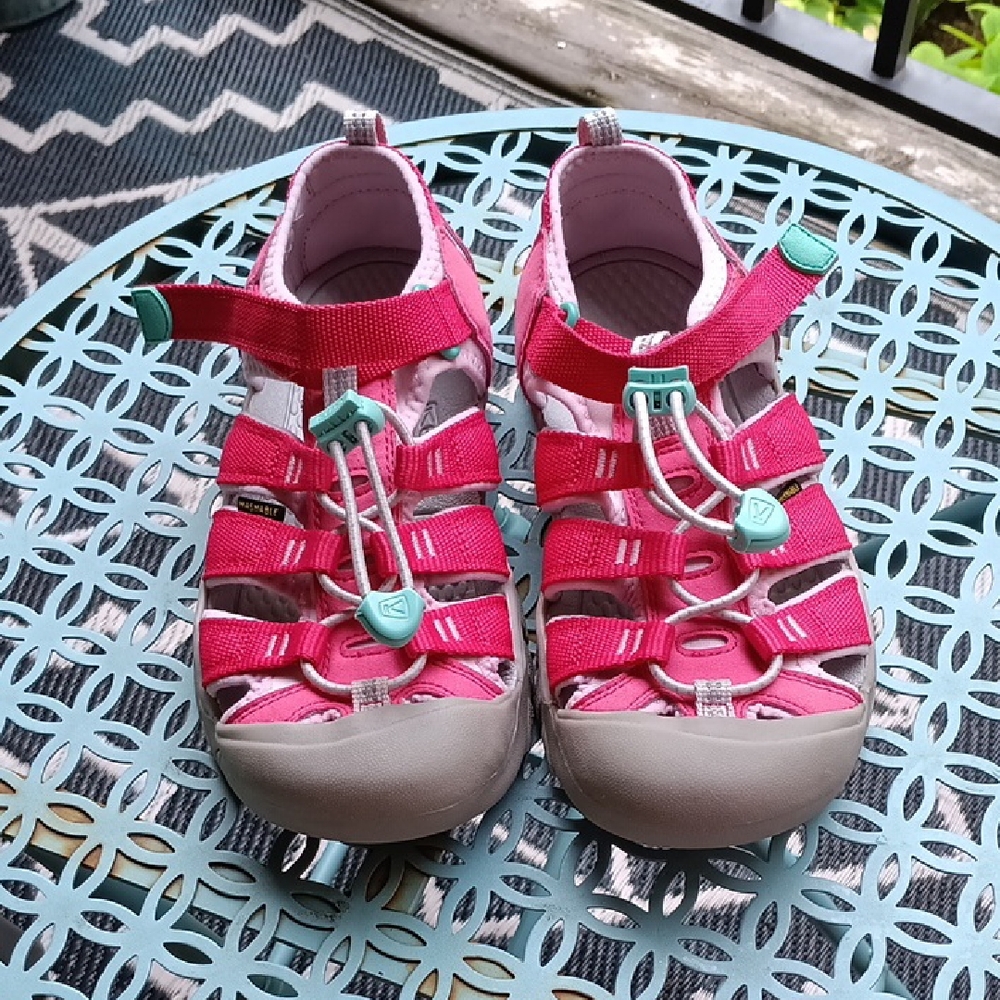 Pink Kids Keens